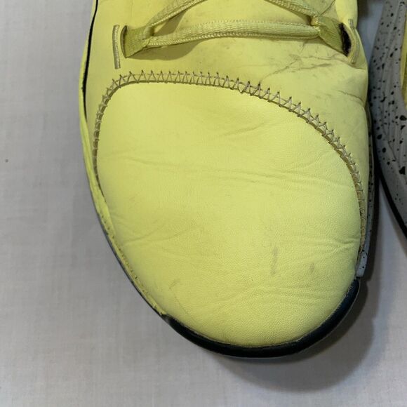 Puma Uproar Spectra Men’s Basketball Shoes Size 13 Yellow Leather Court Thunder - Picture 8 of 12